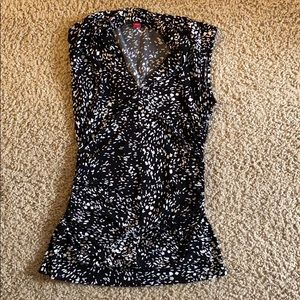 Vince Camuto V-neck Blouse XS